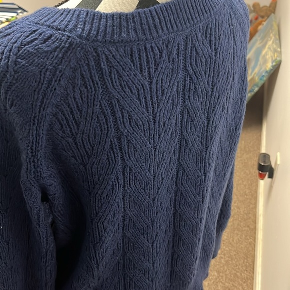 Old Navy chunky blue sweater size M - Picture 3 of 6